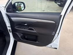 2018 Mitsubishi Outlander LS