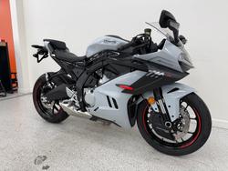2025 CFMOTO 2025 CF Moto 675CC 675SR-R ABS Road Aerolite Grey