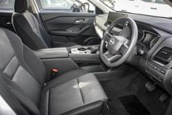 2025 Nissan X-TRAIL ST