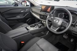 2025 Nissan X-TRAIL ST