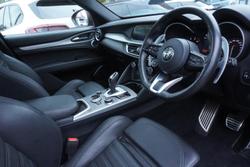 2021 Alfa Romeo Stelvio Sport