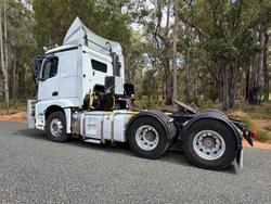 2021 Mercedes-Benz 2663