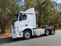 2021 Mercedes-Benz 2663