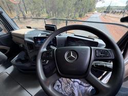 2021 Mercedes-Benz 2663