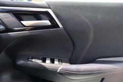 2024 Mitsubishi Outlander ES