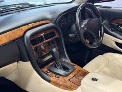 2002 Aston Martin DB7 Vantage