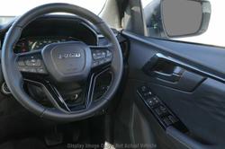 2025 Isuzu D-MAX BLADE