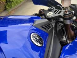 2025 Yamaha YZF-R1 Blue