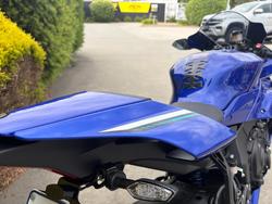 2025 Yamaha YZF-R1 Blue