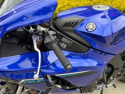 2025 Yamaha YZF-R1 Blue