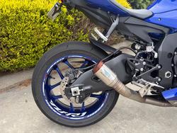 2025 Yamaha YZF-R1 Blue