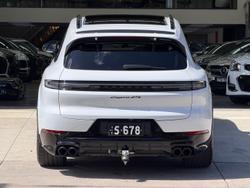 2024 Porsche Cayenne GTS 9YA II MY25 4X4 On Demand White