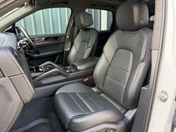 2024 Porsche Cayenne GTS 9YA II MY25 4X4 On Demand White