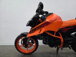 2024 Ktm 390 DUKE Orange