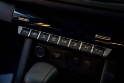 2026 Nissan Navara SL