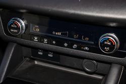 2025 Mitsubishi Outlander ES