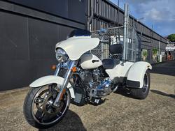 2018 Harley-Davidson FLRT FREEWHEELER WHITE