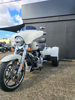 2018 Harley-Davidson FLRT FREEWHEELER WHITE