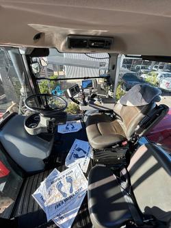 2015 Versatile 425 Red