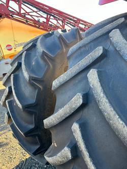 2015 Versatile 425 Red