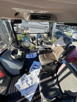 2015 Versatile 425 Red