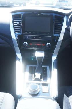 2024 Mitsubishi Pajero Sport GLS