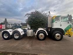2017 Iveco Acco K2350G 320 WHITE