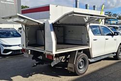 2016 Toyota Hilux SR