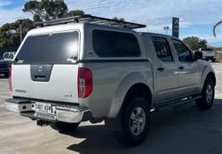 2009 Nissan Navara ST-X