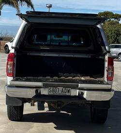 2009 Nissan Navara ST-X