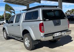2009 Nissan Navara ST-X