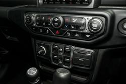 2022 Jeep Wrangler Unlimited Overland