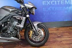 2010 TRIUMPH STREET TRIPLE 675
