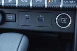 2025 Mitsubishi Triton GLS