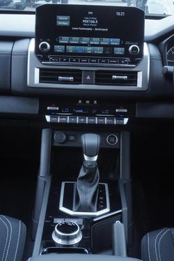 2025 Mitsubishi Triton GLS