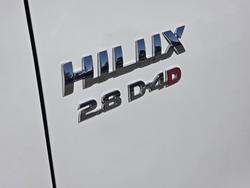 2022 Toyota Hilux SR