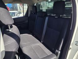 2022 Toyota Hilux SR