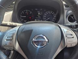 2020 Nissan Navara ST