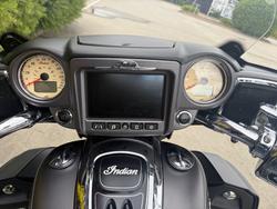 2019 Indian ROADMASTER GREY SMK/BLACK SMK SteelGRAYSmoke/ThunderBLKSmoke