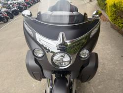 2019 Indian ROADMASTER GREY SMK/BLACK SMK SteelGRAYSmoke/ThunderBLKSmoke