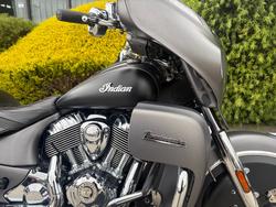 2019 Indian ROADMASTER GREY SMK/BLACK SMK SteelGRAYSmoke/ThunderBLKSmoke