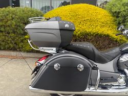 2019 Indian ROADMASTER GREY SMK/BLACK SMK SteelGRAYSmoke/ThunderBLKSmoke