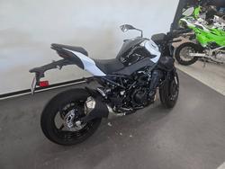 2026 Kawasaki 2026 Kawasaki 900CC Z900 (ZR900) SPORTS White