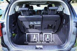 2025 Kia Carnival GT-Line HEV
