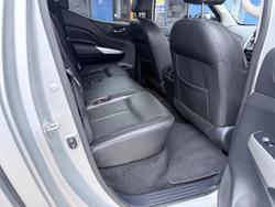 2019 Nissan Navara ST-X D23 Series 3 4X4 Dual Range Brilliant Silver