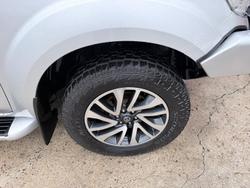 2019 Nissan Navara ST-X D23 Series 3 4X4 Dual Range Brilliant Silver
