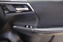 2024 Mitsubishi Outlander ES