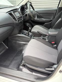 2021 Mitsubishi Triton GLX MR MY22 4x2 White