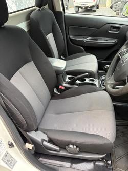 2021 Mitsubishi Triton GLX MR MY22 4x2 White