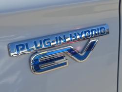 2019 Mitsubishi Outlander PHEV ES ADAS